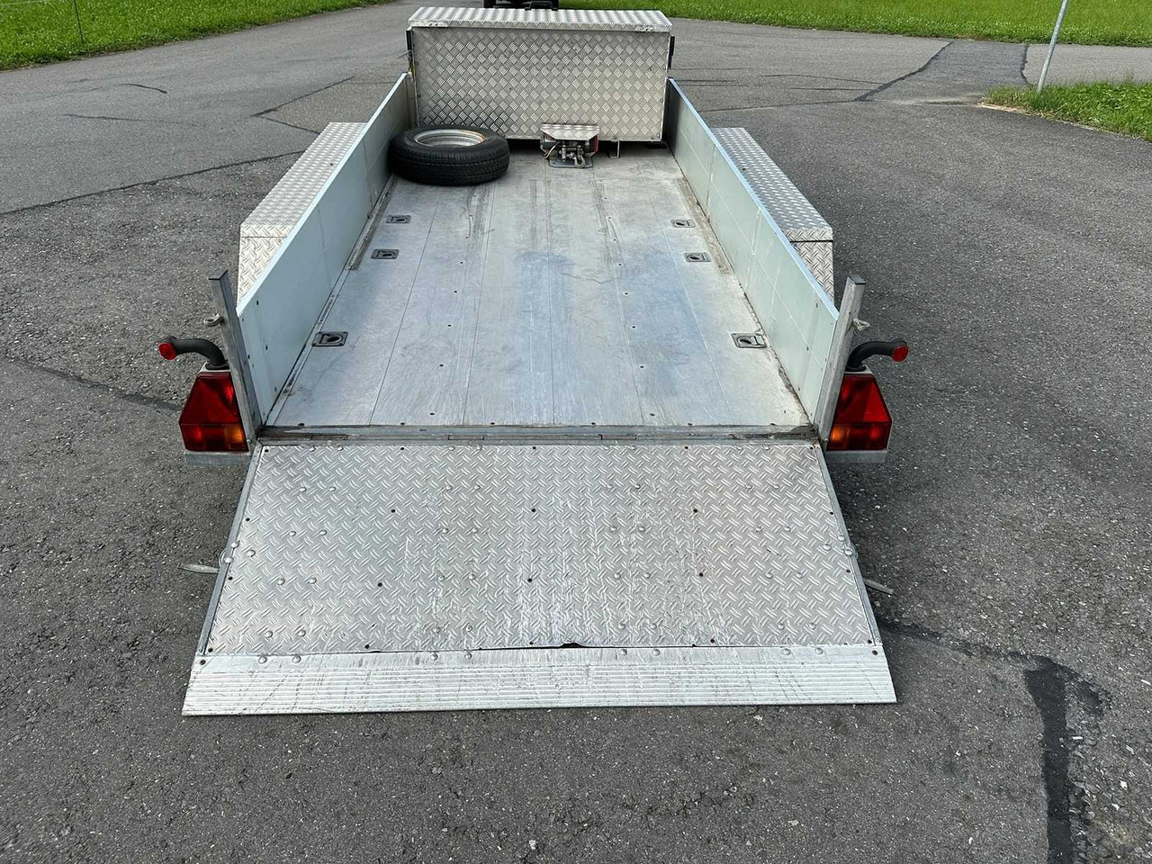 HUMBAUR - HT 3000 - 2008 - SENKOMAT - Приколка: слика 1 HUMBAUR - HT 3000 - 2008 - SENKOMAT - Приколка: слика 1