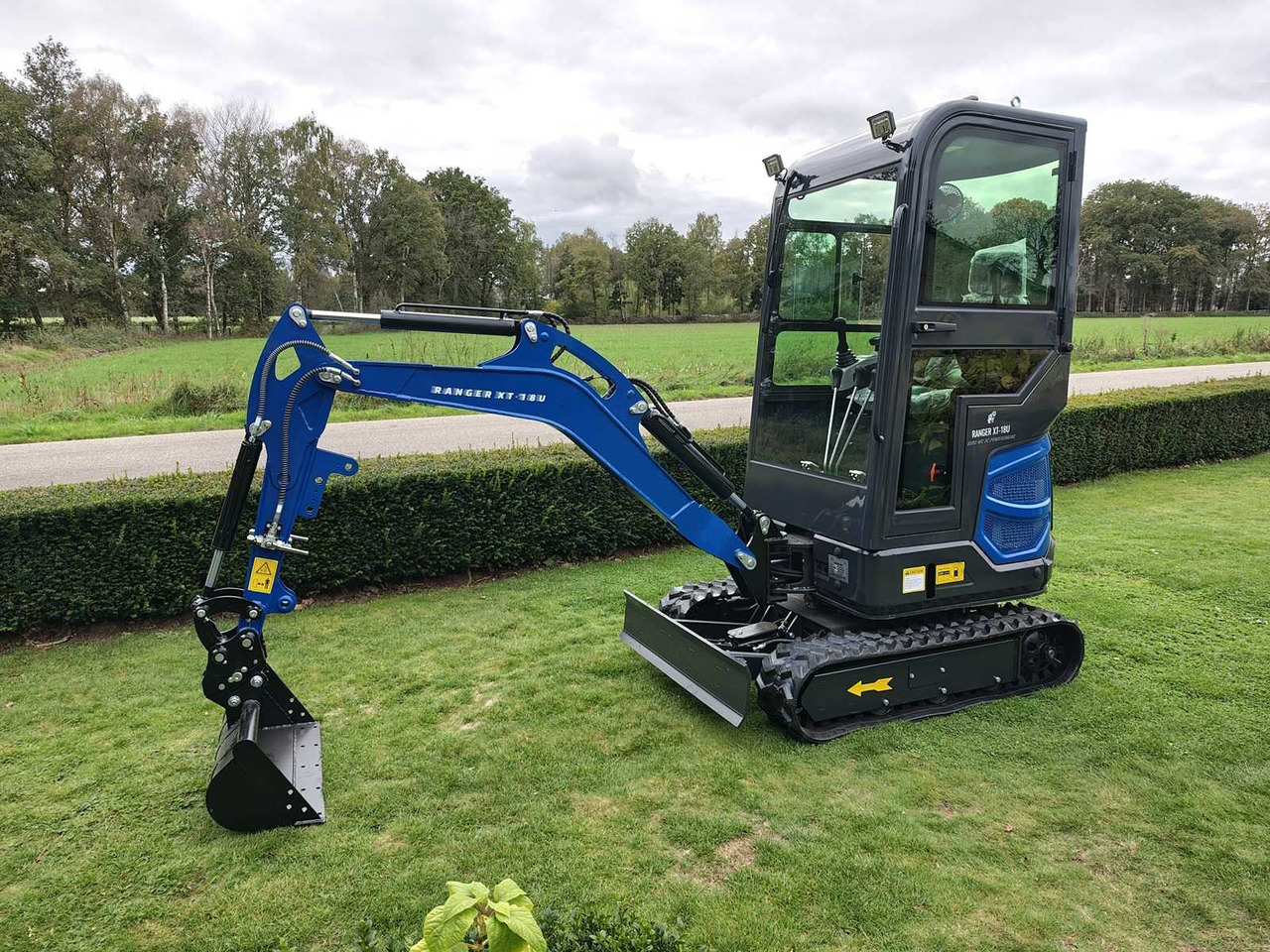 RANGER XT-18U - Мини багер: слика 4 RANGER XT-18U - Мини багер: слика 4