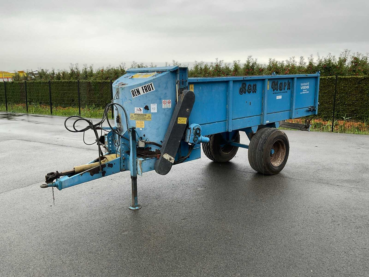 Ren Mark R301 boomgaard - Распрскувач на арско ѓубриво: слика 2 Ren Mark R301 boomgaard - Распрскувач на арско ѓубриво: слика 2