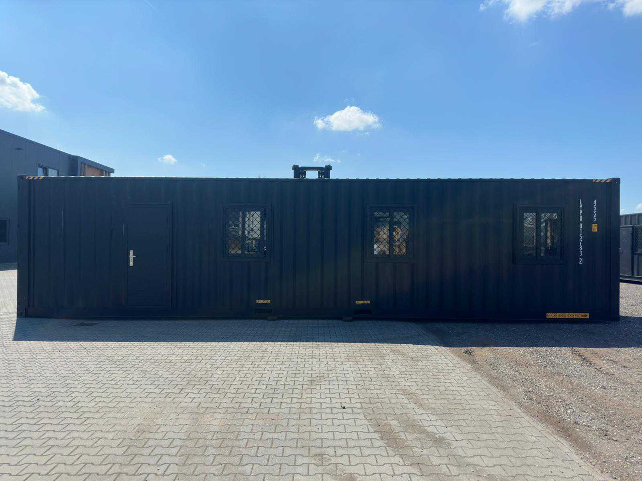 Rhino-Cross-Containers 1 Deur en 3 Ramen Zwart - Градежен контејнер: слика 3 Rhino-Cross-Containers 1 Deur en 3 Ramen Zwart - Градежен контејнер: слика 3
