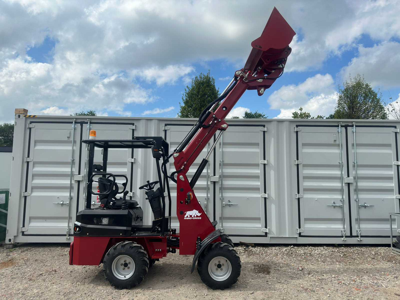 Rhino-Cross R906T - Натоварувач на тркала: слика 1 Rhino-Cross R906T - Натоварувач на тркала: слика 1