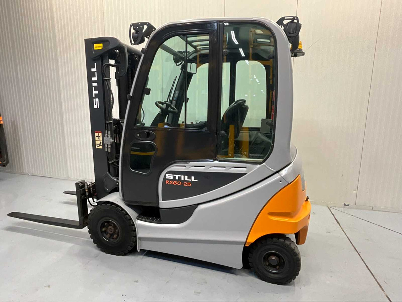 STILL - RX60-25 - FORKLIFT TRIPLEX - SITESHIFT - FREELIFT - BATTERY FROM 2021 - CLOSED CABIN - AIR CONDITIONING - Вилушкар: слика 3 STILL - RX60-25 - FORKLIFT TRIPLEX - SITESHIFT - FREELIFT - BATTERY FROM 2021 - CLOSED CABIN - AIR CONDITIONING - Вилушкар: слика 3