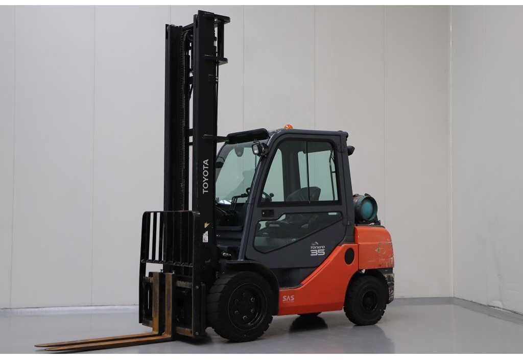 TOYOTA - 02-8FGJF35 - FORKLIFT, SIDESHIFT, 2015, 5M - Вилушкар: слика 2 TOYOTA - 02-8FGJF35 - FORKLIFT, SIDESHIFT, 2015, 5M - Вилушкар: слика 2
