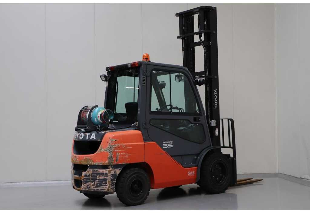 TOYOTA - 02-8FGJF35 - FORKLIFT, SIDESHIFT, 2015, 5M - Вилушкар: слика 4 TOYOTA - 02-8FGJF35 - FORKLIFT, SIDESHIFT, 2015, 5M - Вилушкар: слика 4