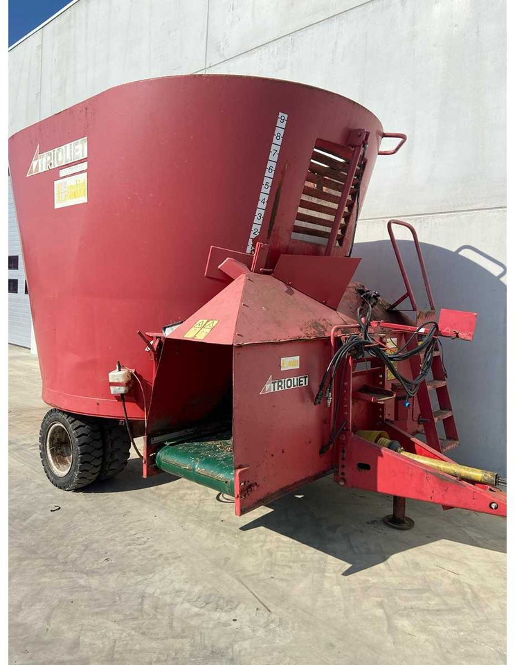 Trioliet SM14 - Вагон за мешање сточна храна: слика 1 Trioliet SM14 - Вагон за мешање сточна храна: слика 1