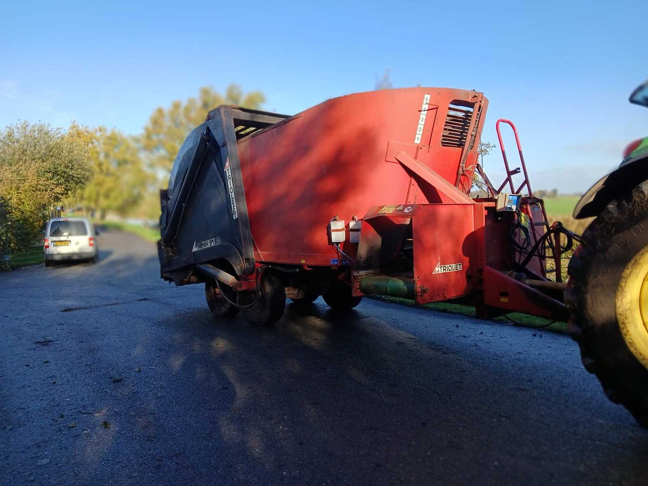 Trioliet TM-2-S-1600 - Вагон за мешање сточна храна: слика 2 Trioliet TM-2-S-1600 - Вагон за мешање сточна храна: слика 2