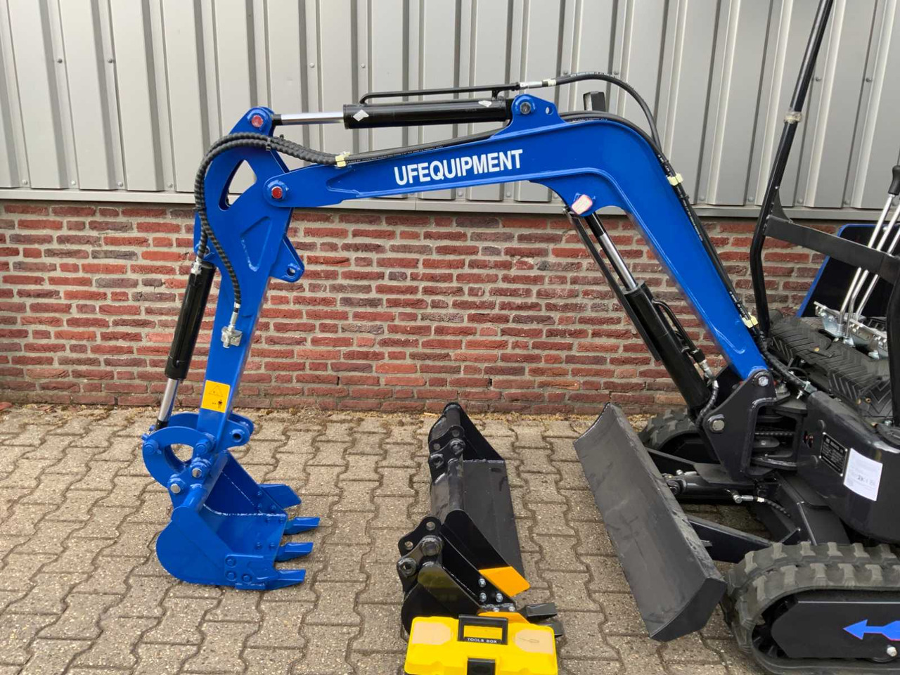 Багер гасеничар UF Equipment NM-E15: слика 14