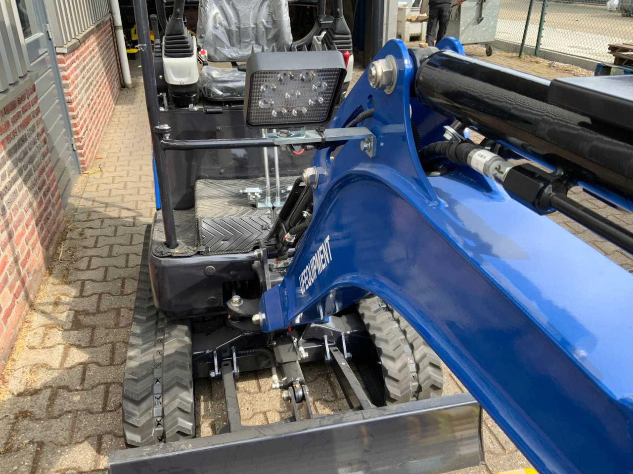 Багер ULTRA FORCE EQUIPMENT NM-1800 KG CRAWLER EXCAVATOR DIESEL 2025 INCL. 3 BUCKETS: слика 17