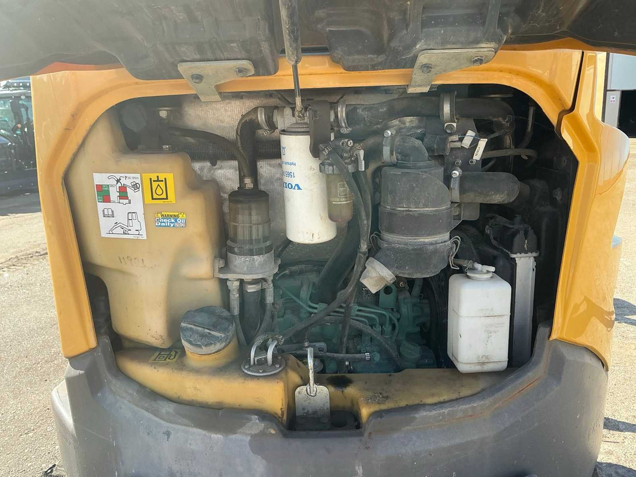 VOLVO ECR 25 D - Мини багер: слика 3 VOLVO ECR 25 D - Мини багер: слика 3