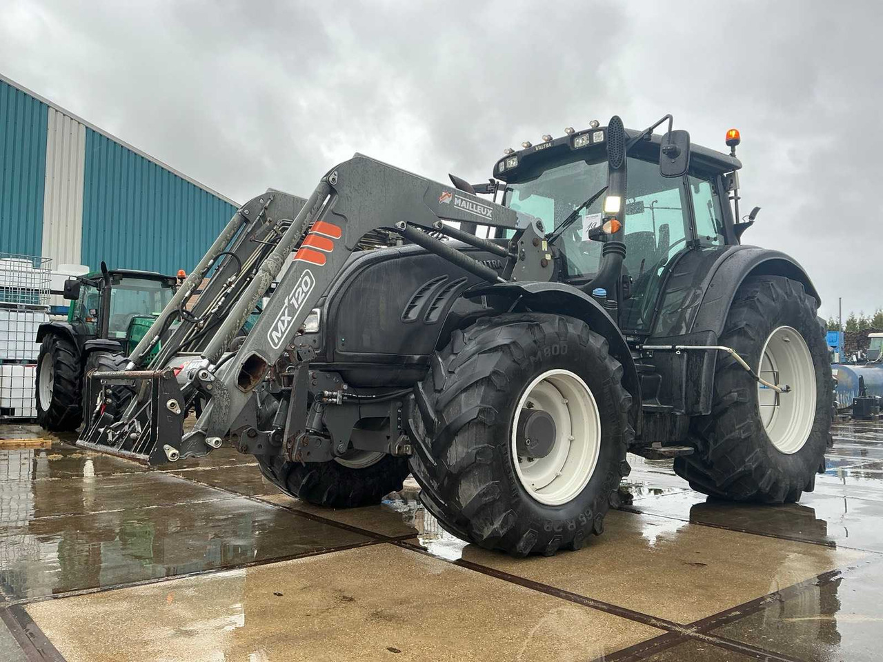 Valtra T163 - Трактор: слика 1 Valtra T163 - Трактор: слика 1