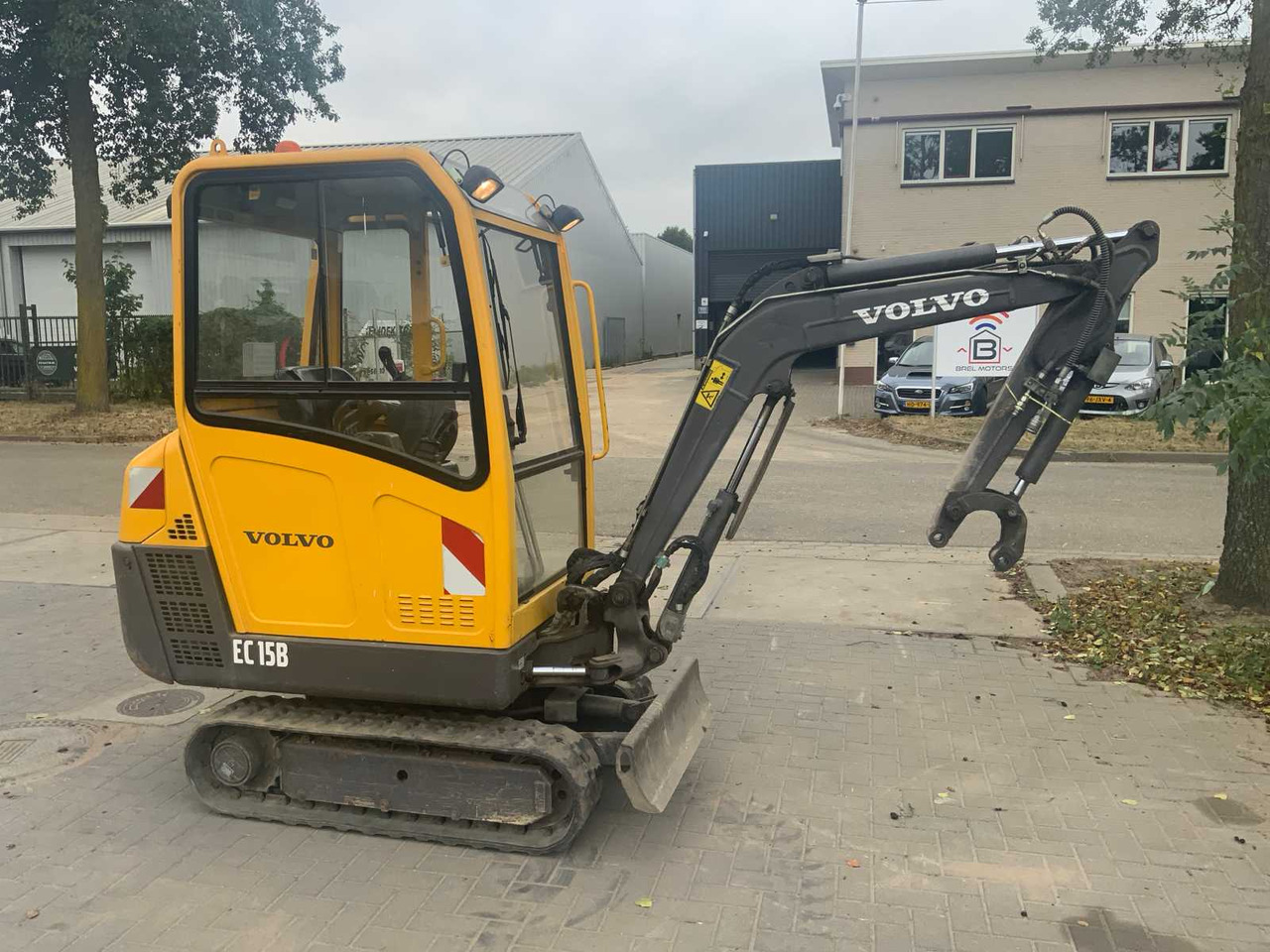 Volvo EC15B XR - Мини багер: слика 5 Volvo EC15B XR - Мини багер: слика 5