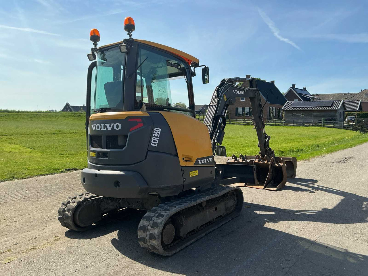 Volvo ECR35D - Багер гасеничар: слика 5 Volvo ECR35D - Багер гасеничар: слика 5