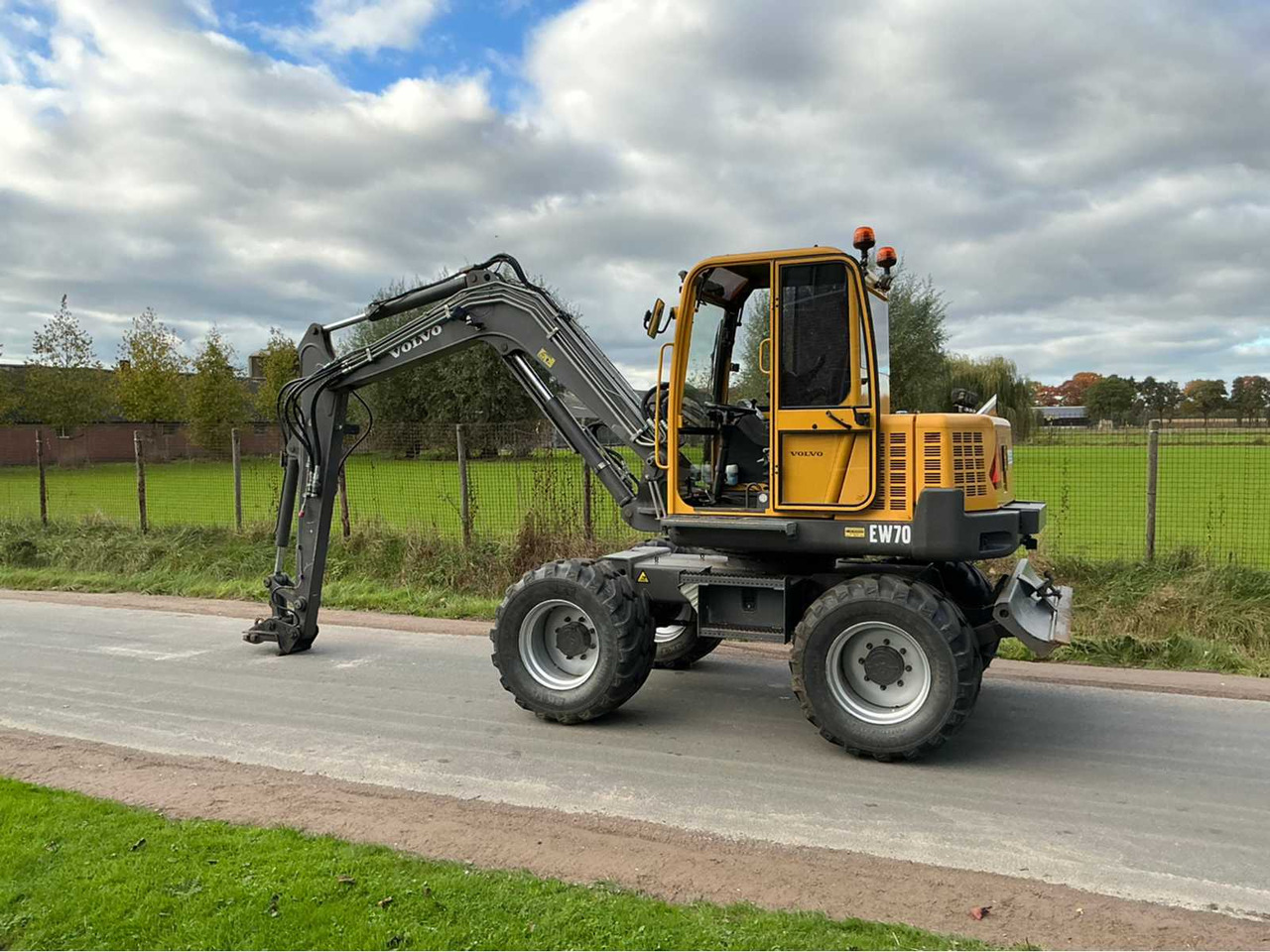 Volvo EW70 - Багер на тркала: слика 4 Volvo EW70 - Багер на тркала: слика 4