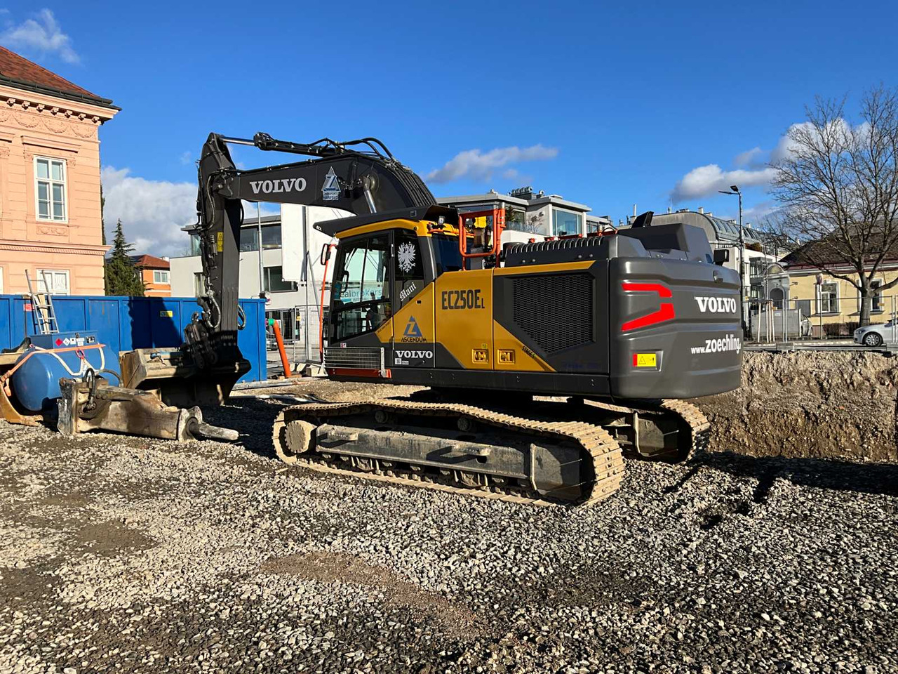 Volvo EXCAVATOR / EC250EL Hybrid - Багер гасеничар: слика 2 Volvo EXCAVATOR / EC250EL Hybrid - Багер гасеничар: слика 2