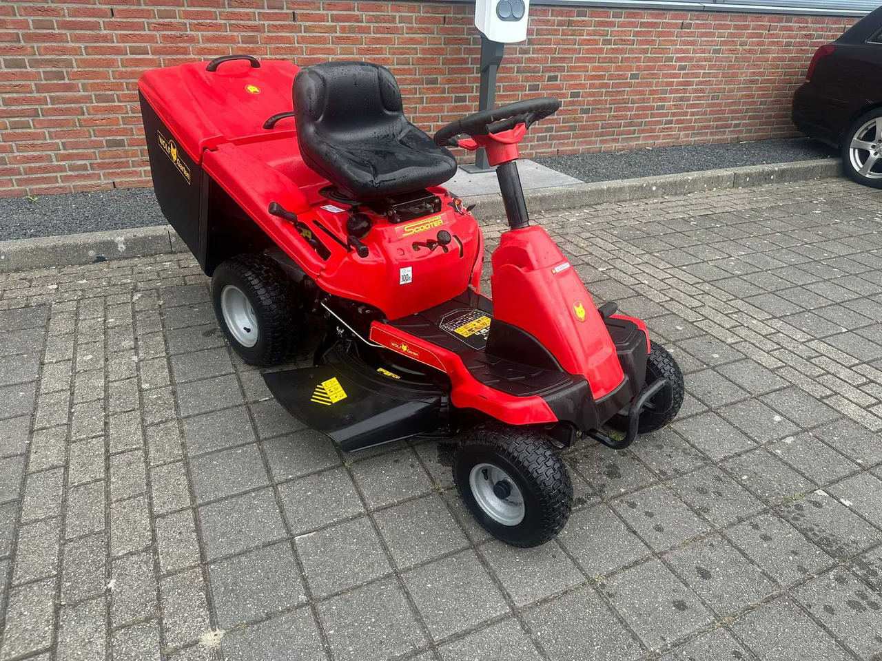 Wolf-Garten Pro scooter - Градинарска косилка: слика 2 Wolf-Garten Pro scooter - Градинарска косилка: слика 2