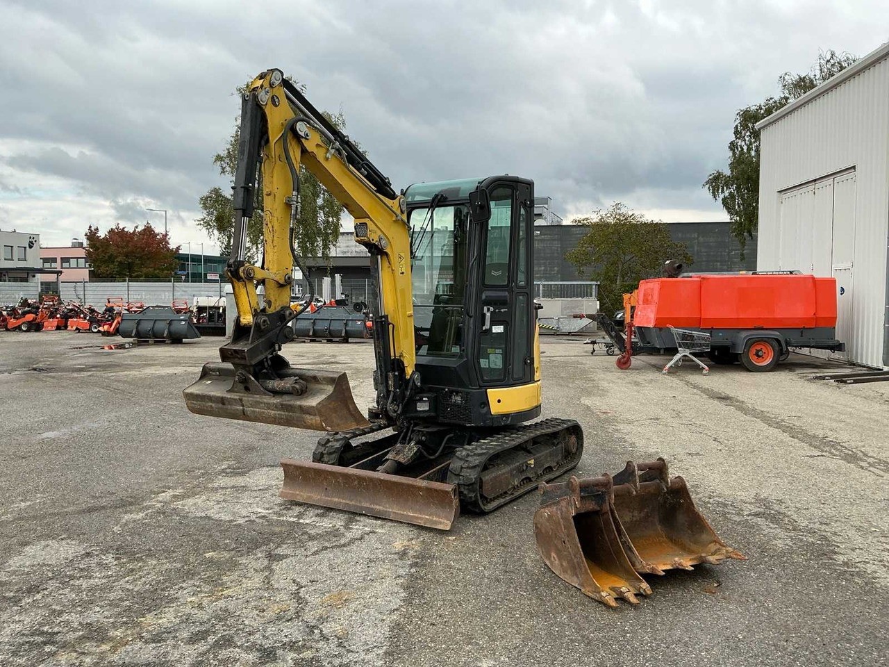 Yanmar Vio 26-6 - Багер гасеничар: слика 2 Yanmar Vio 26-6 - Багер гасеничар: слика 2
