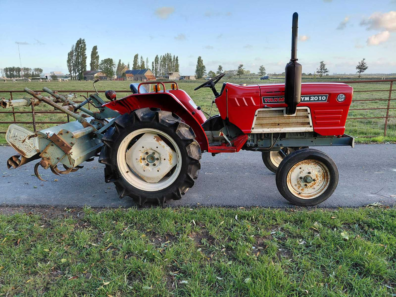 Yanmar YM2010 - Мини трактор: слика 3 Yanmar YM2010 - Мини трактор: слика 3