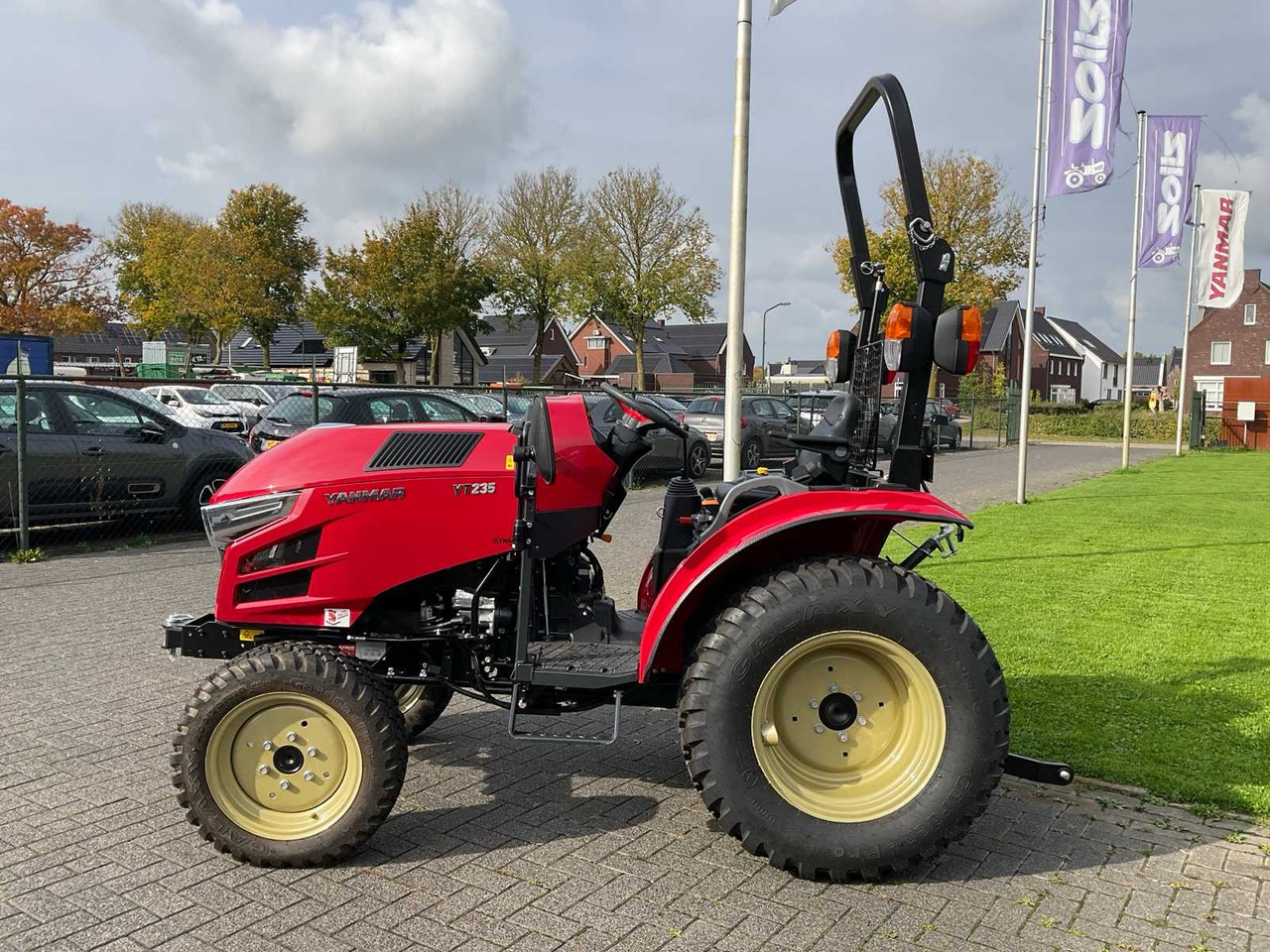 Yanmar YT235 - Мини трактор: слика 2 Yanmar YT235 - Мини трактор: слика 2