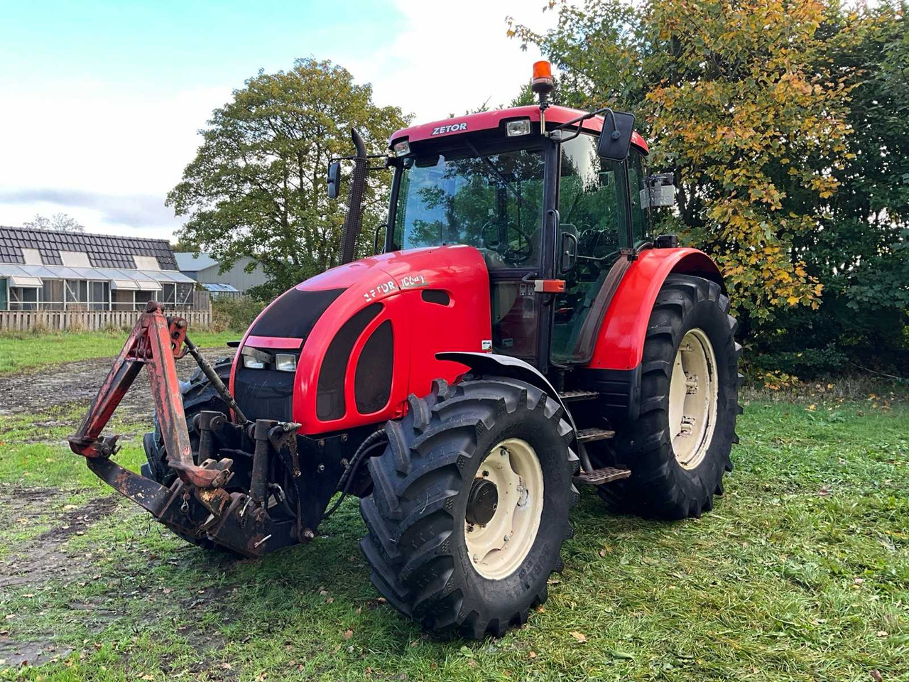Zetor Forterra 10641 - Трактор: слика 1 Zetor Forterra 10641 - Трактор: слика 1