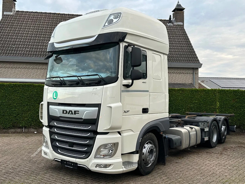 DAF XF 480 XF480.26 FAN. EURO6. 2021. Meesturende achteras!! - Камион со кабинска шасија: слика 1 DAF XF 480 XF480.26 FAN. EURO6. 2021. Meesturende achteras!! - Камион со кабинска шасија: слика 1