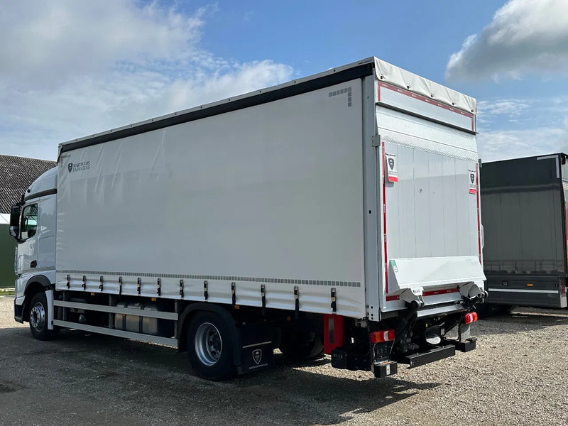 Mercedes-Benz Actros 1843 ACTROS 1843L 2022. 183432km Schuifzeil met Laadklep 2000kg - Камион со церада: слика 5 Mercedes-Benz Actros 1843 ACTROS 1843L 2022. 183432km Schuifzeil met Laadklep 2000kg - Камион со церада: слика 5