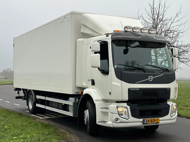 Volvo FL FL280.18. EURO6. 2023. 56322km. 9800 kg Laadvermogen. 2 tons klep. - Камион сандучар: слика 2 Volvo FL FL280.18. EURO6. 2023. 56322km. 9800 kg Laadvermogen. 2 tons klep. - Камион сандучар: слика 2