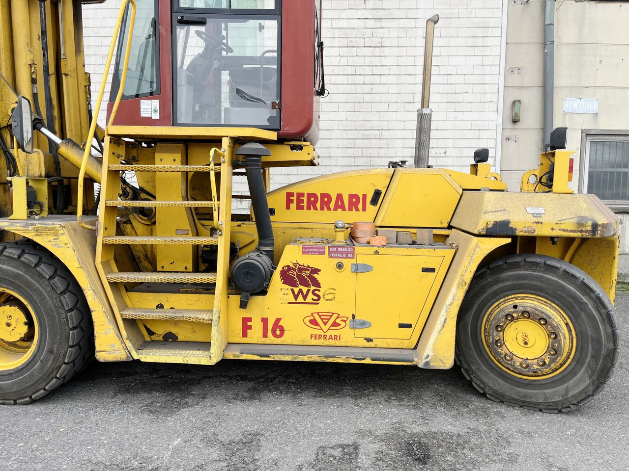 CVS Ferrari F16 - Ракувач со контејнери: слика 4 CVS Ferrari F16 - Ракувач со контејнери: слика 4