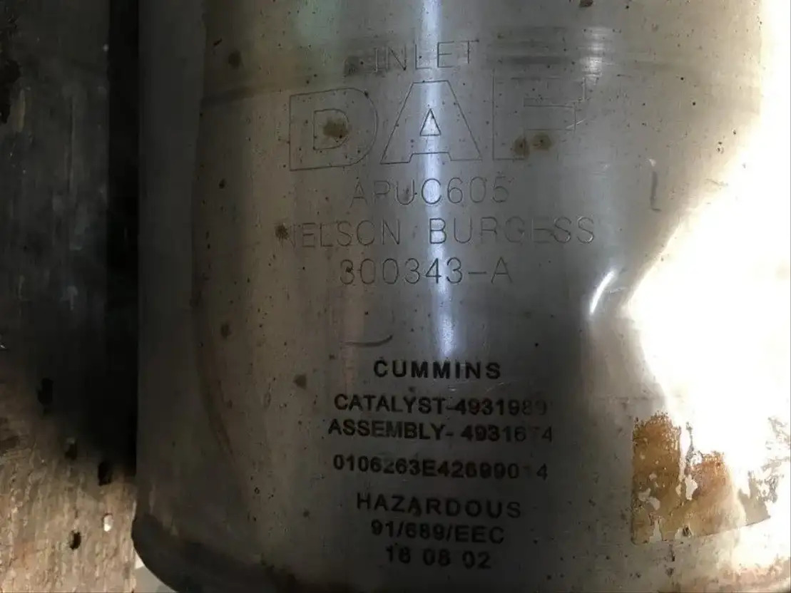 DAF CF 65 Uitlaatdemper katalysator - Издувен систем за Камион: слика 2 DAF CF 65 Uitlaatdemper katalysator - Издувен систем за Камион: слика 2