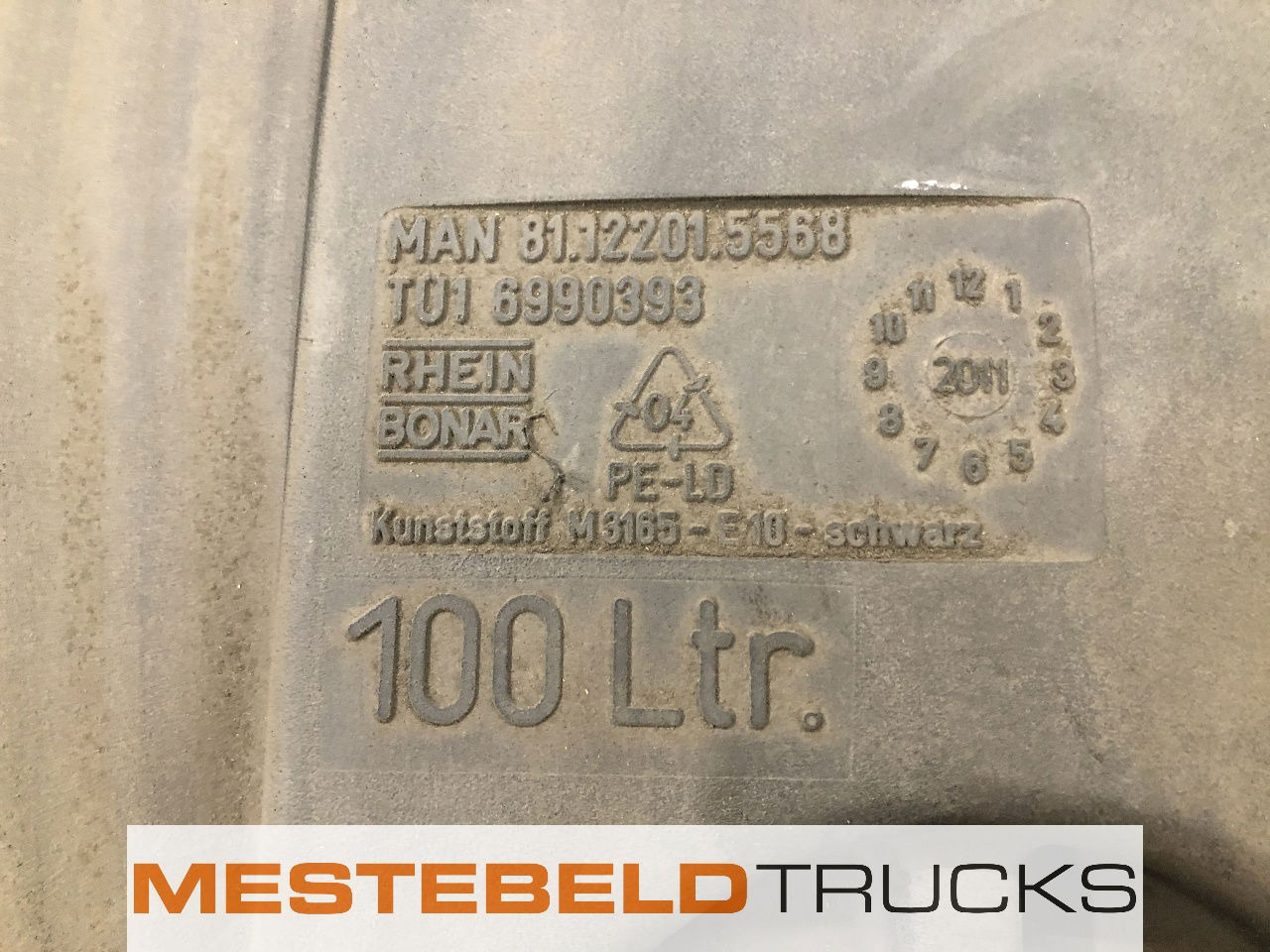 MAN Brandstoftank kunststof 100 liter - Систем за гориво за Камион: слика 2 MAN Brandstoftank kunststof 100 liter - Систем за гориво за Камион: слика 2