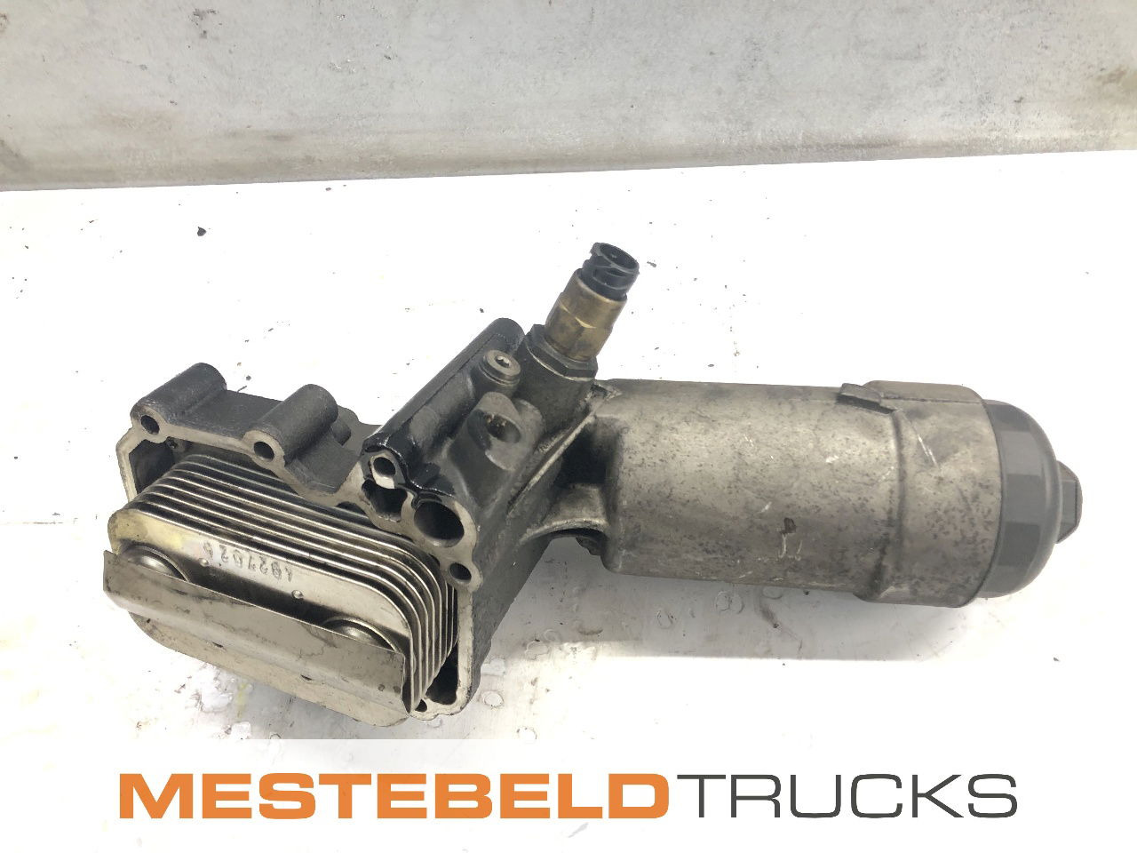 MAN Oliekoelermoduul D0834 TGL - Мотор за Камион: слика 1 MAN Oliekoelermoduul D0834 TGL - Мотор за Камион: слика 1