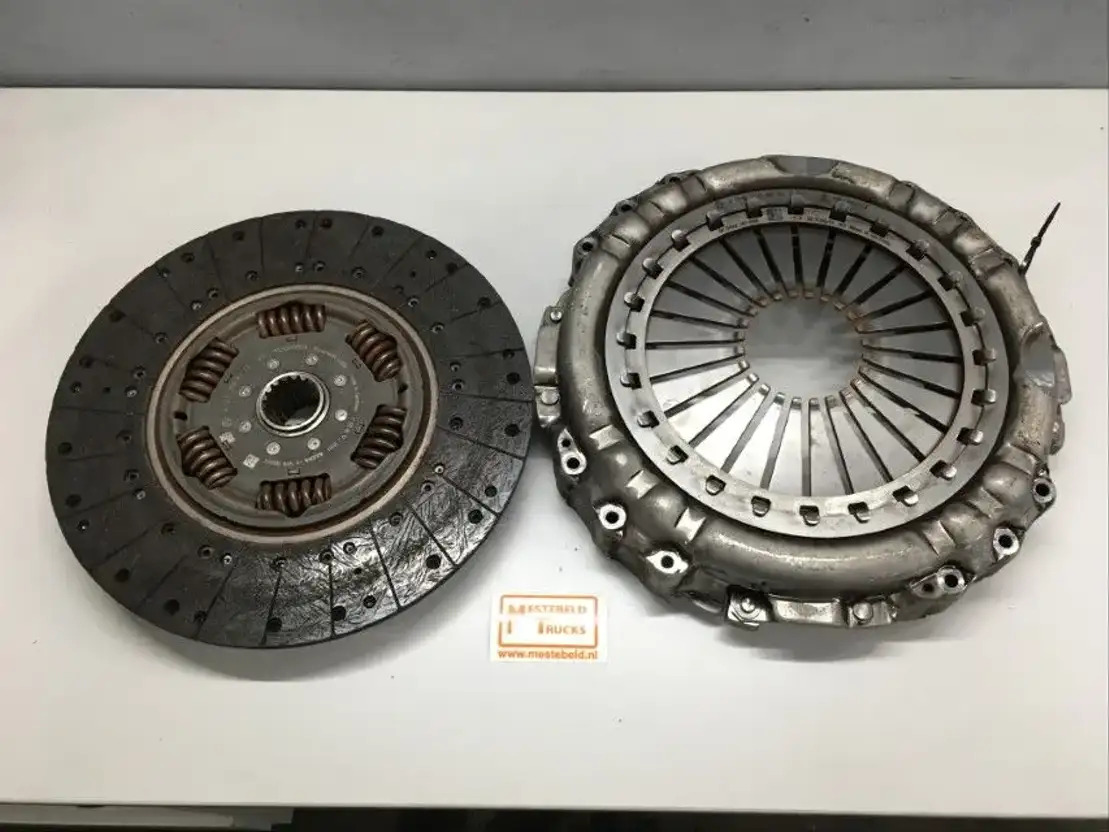 Mercedes-Benz Koppelingsset Arocs - Квачила и делови за Камион: слика 1 Mercedes-Benz Koppelingsset Arocs - Квачила и делови за Камион: слика 1