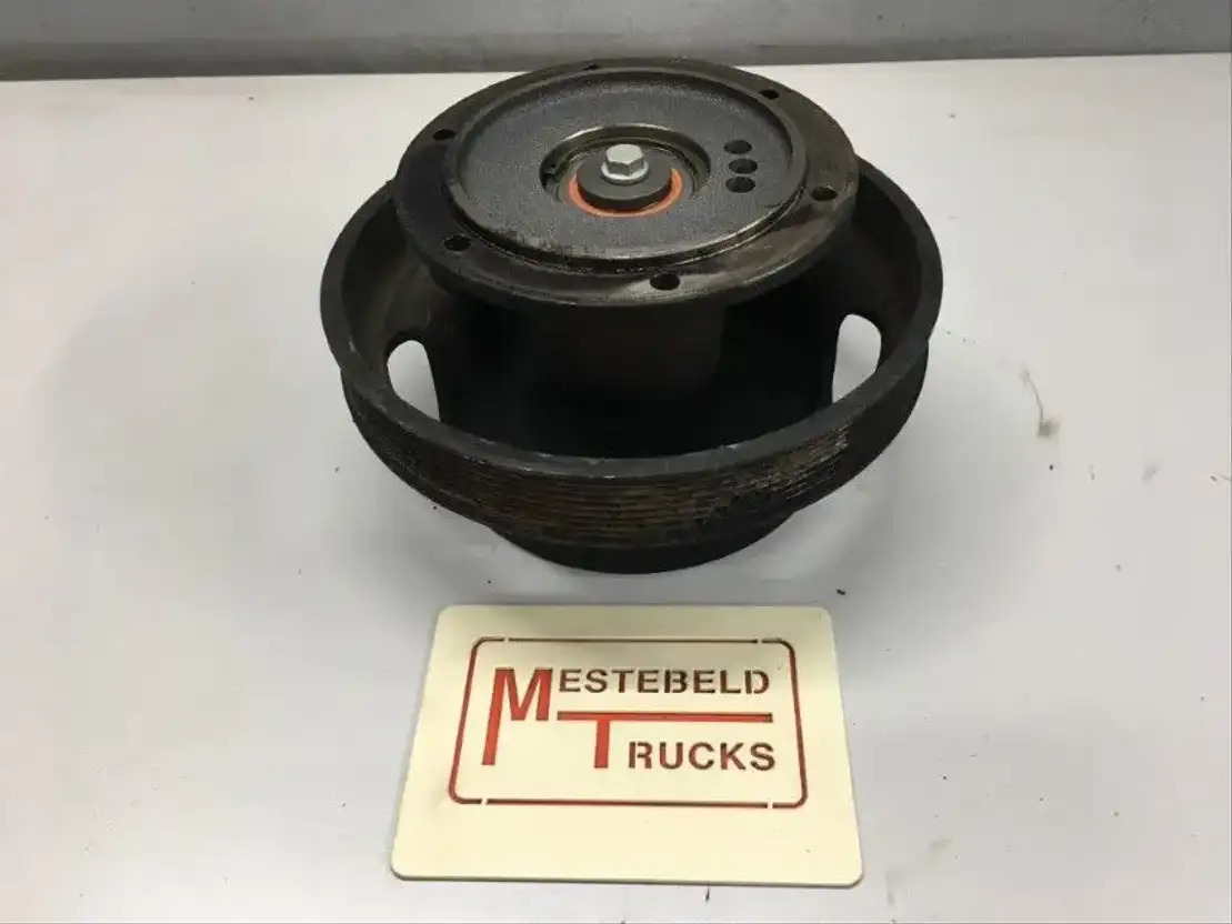 Mercedes-Benz Poelie met ventilatorflens Actros  - Мотор и делови за Камион: слика 1 Mercedes-Benz Poelie met ventilatorflens Actros  - Мотор и делови за Камион: слика 1