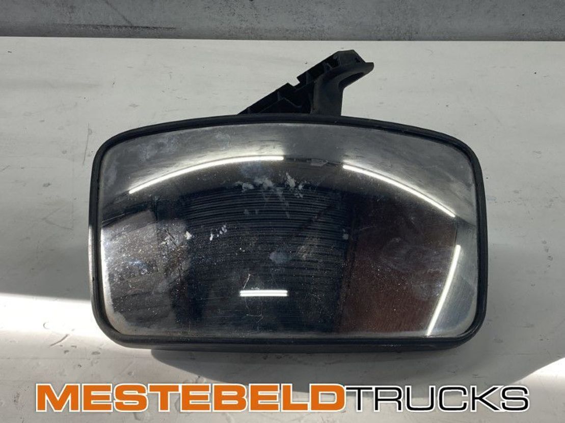 Renault Trotoirspiegel - Кабина и ентериер за Камион: слика 1 Renault Trotoirspiegel - Кабина и ентериер за Камион: слика 1
