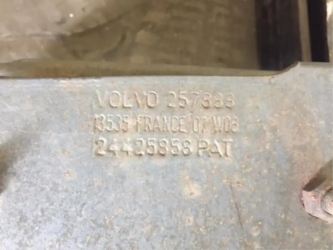 Volvo Voorveer 2 bladen - Рамка/ Шасија за Камион: слика 1 Volvo Voorveer 2 bladen - Рамка/ Шасија за Камион: слика 1