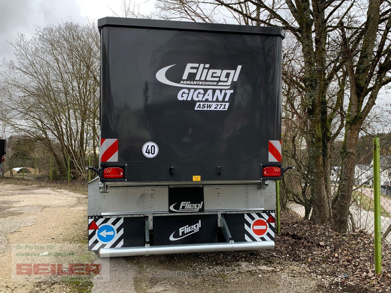 Fliegl ASW 271 C FOX Lenkachse 22,5" 35m³ - Автотоварен вагон: слика 4 Fliegl ASW 271 C FOX Lenkachse 22,5" 35m³ - Автотоварен вагон: слика 4