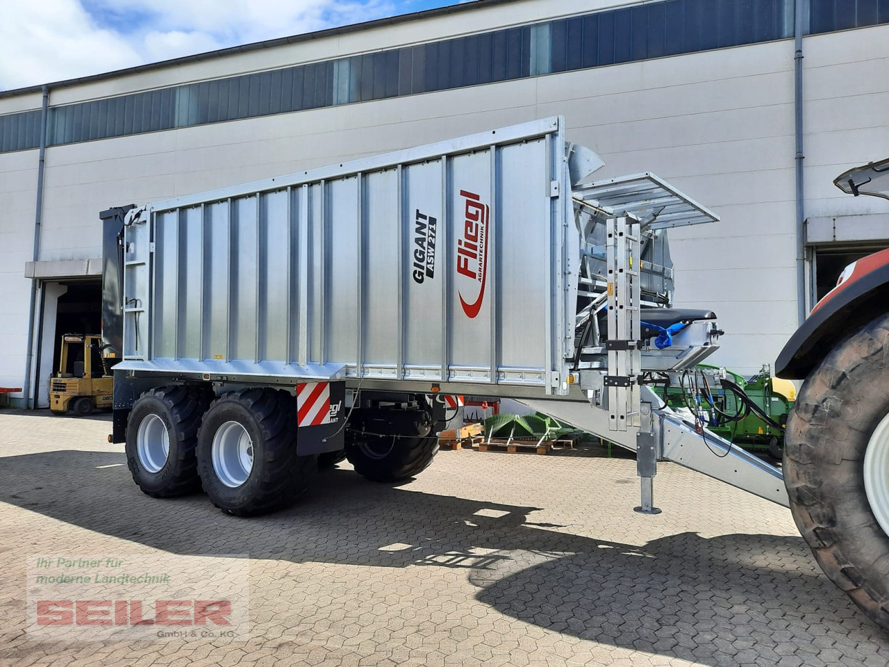 Fliegl ASW 271 C FOX Lenkachse 26,5" 35m³ - Автотоварен вагон: слика 1 Fliegl ASW 271 C FOX Lenkachse 26,5" 35m³ - Автотоварен вагон: слика 1