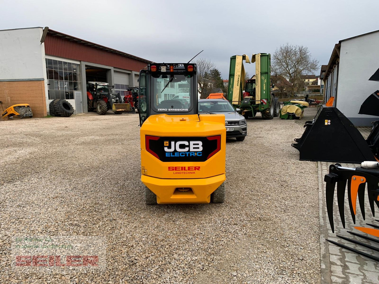 JCB TLT 35-22E Teletruk - Телескопски ракувач: слика 3 JCB TLT 35-22E Teletruk - Телескопски ракувач: слика 3