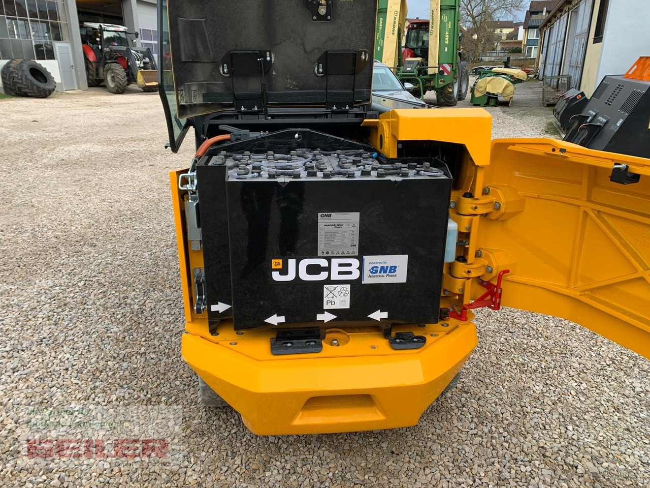 JCB TLT 35-22E Teletruk - Телескопски ракувач: слика 5 JCB TLT 35-22E Teletruk - Телескопски ракувач: слика 5