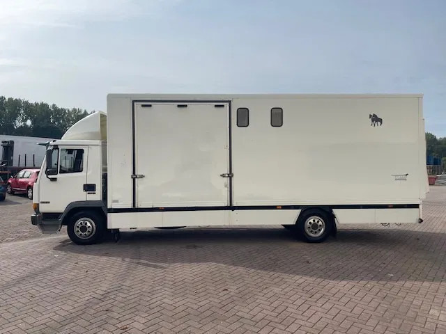 DAF LF 45.130 CLEAN HORSES NL-TRUCK - Камион за коњи: слика 4 DAF LF 45.130 CLEAN HORSES NL-TRUCK - Камион за коњи: слика 4