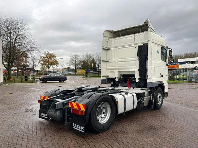 DAF XF 105.410 Retarder Automatic Euro 5 - Камион влекач: слика 4 DAF XF 105.410 Retarder Automatic Euro 5 - Камион влекач: слика 4