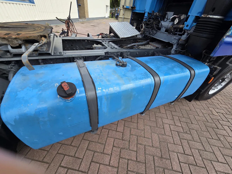 DAF XF 95.430 Automatic Euro 4 - Камион влекач: слика 3 DAF XF 95.430 Automatic Euro 4 - Камион влекач: слика 3