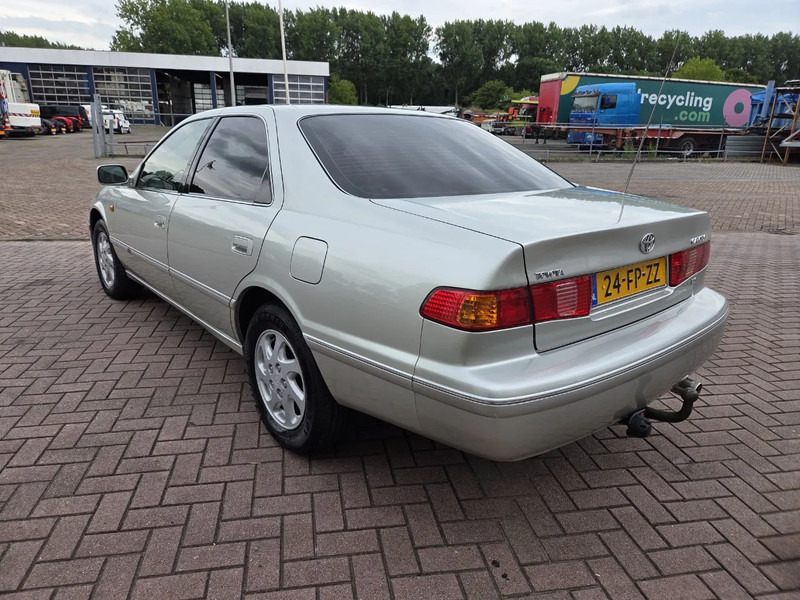 Toyota Camry 3.0 // V6 // 24v // Automaat // leather Seats - Седан: слика 5 Toyota Camry 3.0 // V6 // 24v // Automaat // leather Seats - Седан: слика 5