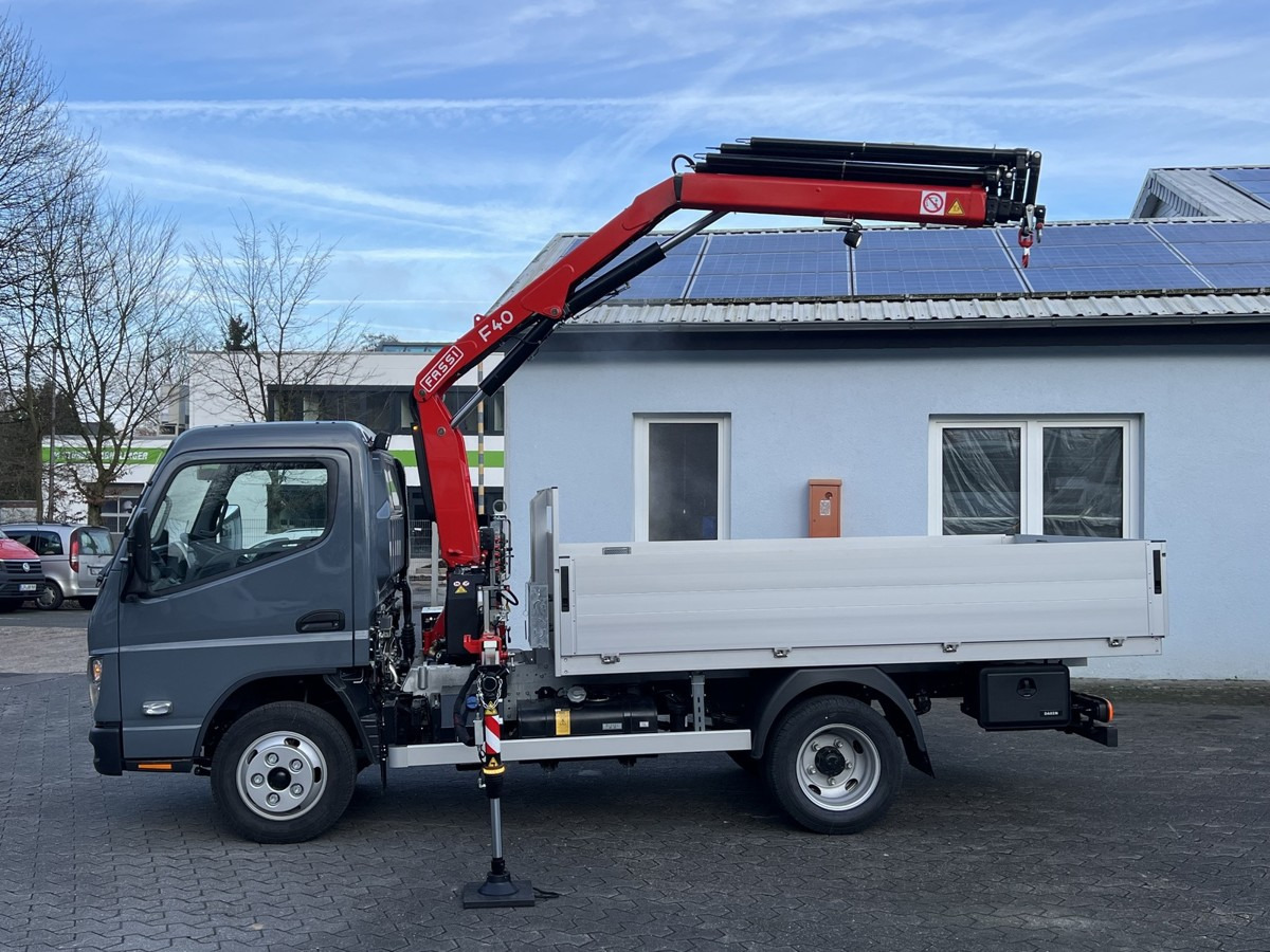 FUSO 6S15 Pritsche 3.0m Kran 4xhydr. Funk! - Комбе со отворен сандак: слика 3 FUSO 6S15 Pritsche 3.0m Kran 4xhydr. Funk! - Комбе со отворен сандак: слика 3