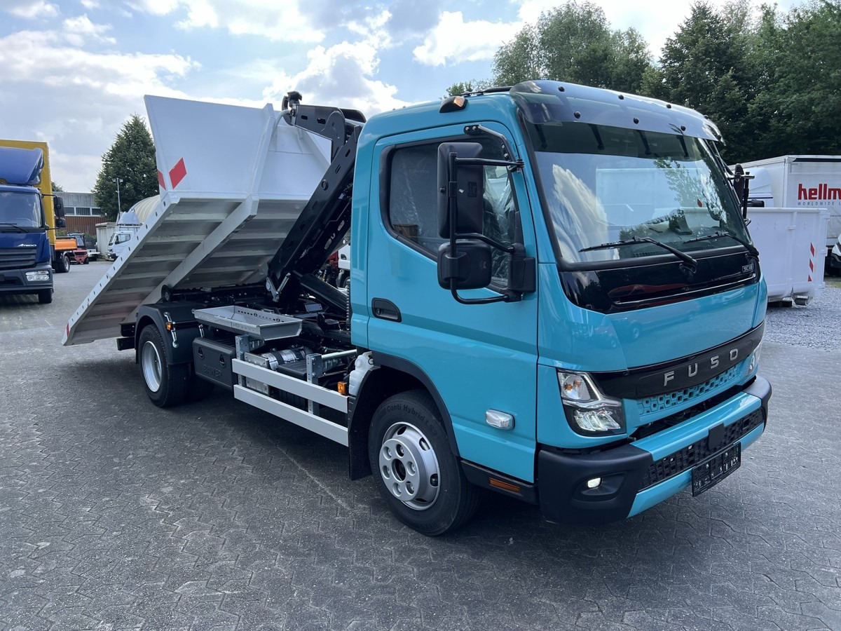 FUSO Canter FUSO 9C18 City Abrollkipper Krokbil Color - Камион со кука за подигање, Камион со кран: слика 3 FUSO Canter FUSO 9C18 City Abrollkipper Krokbil Color - Камион со кука за подигање, Камион со кран: слика 3