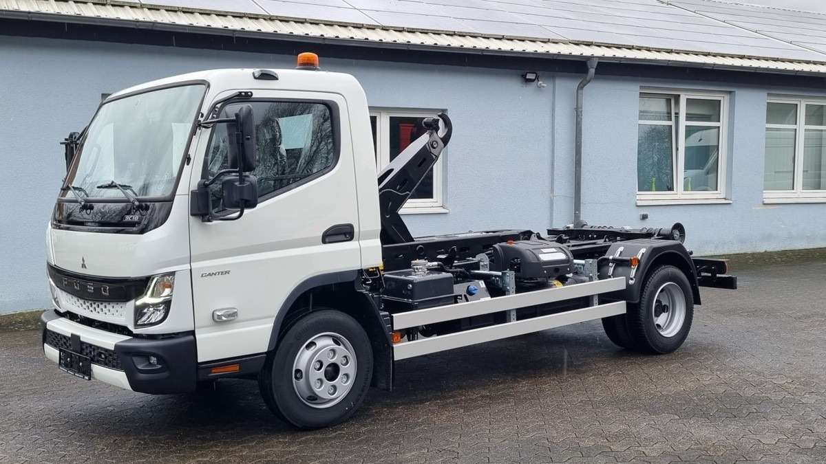 FUSO Canter FUSO 9C18 Duonic City Abrollkipper - Камион со кука за подигање: слика 3 FUSO Canter FUSO 9C18 Duonic City Abrollkipper - Камион со кука за подигање: слика 3
