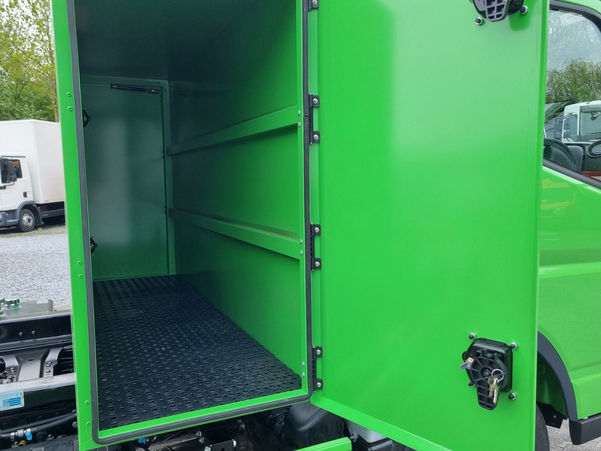 Нов Камион со кука за подигање FUSO FUSO 9C18 40km/h City Abrollkipper WLF Swiss CH: слика 15