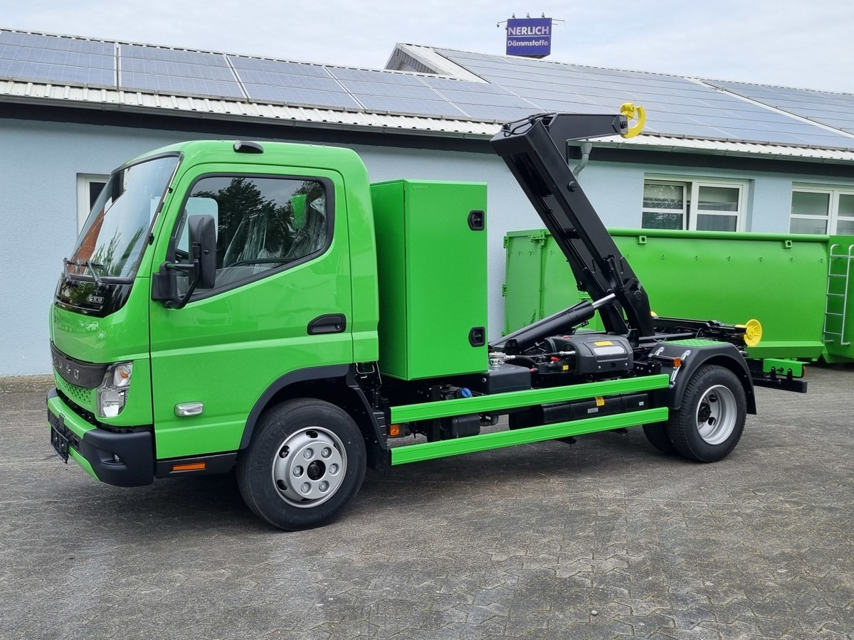 Нов Камион со кука за подигање FUSO FUSO 9C18 40km/h City Abrollkipper WLF Swiss CH: слика 13