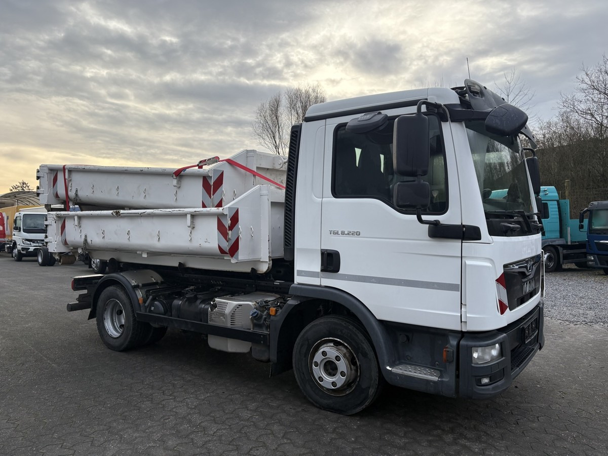 Камион со кука за подигање MAN TGL 8.220 BB City Abrollkipper Aut., 2 x AHK sof: слика 7