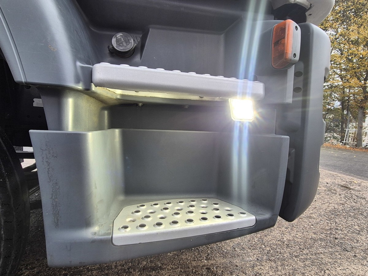 MAN TGM 15.290 BL Aut. Abrollkipper AHK - Камион со кука за подигање: слика 5 MAN TGM 15.290 BL Aut. Abrollkipper AHK - Камион со кука за подигање: слика 5