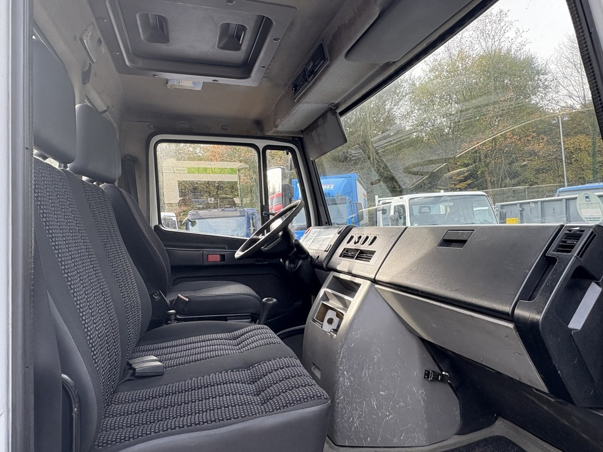 Комбе со отворен сандак MERCEDES-BENZ Vario 816D Alupritsche 1 Hand: слика 14 Комбе со отворен сандак MERCEDES-BENZ Vario 816D Alupritsche 1 Hand: слика 14